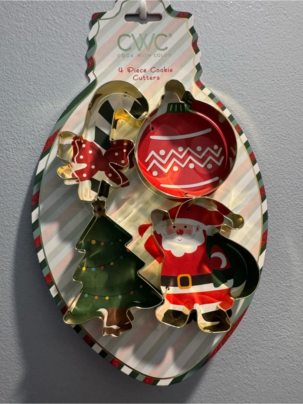 Red & Green Holiday Cookie Cutter Set - 4 Piece New CWC